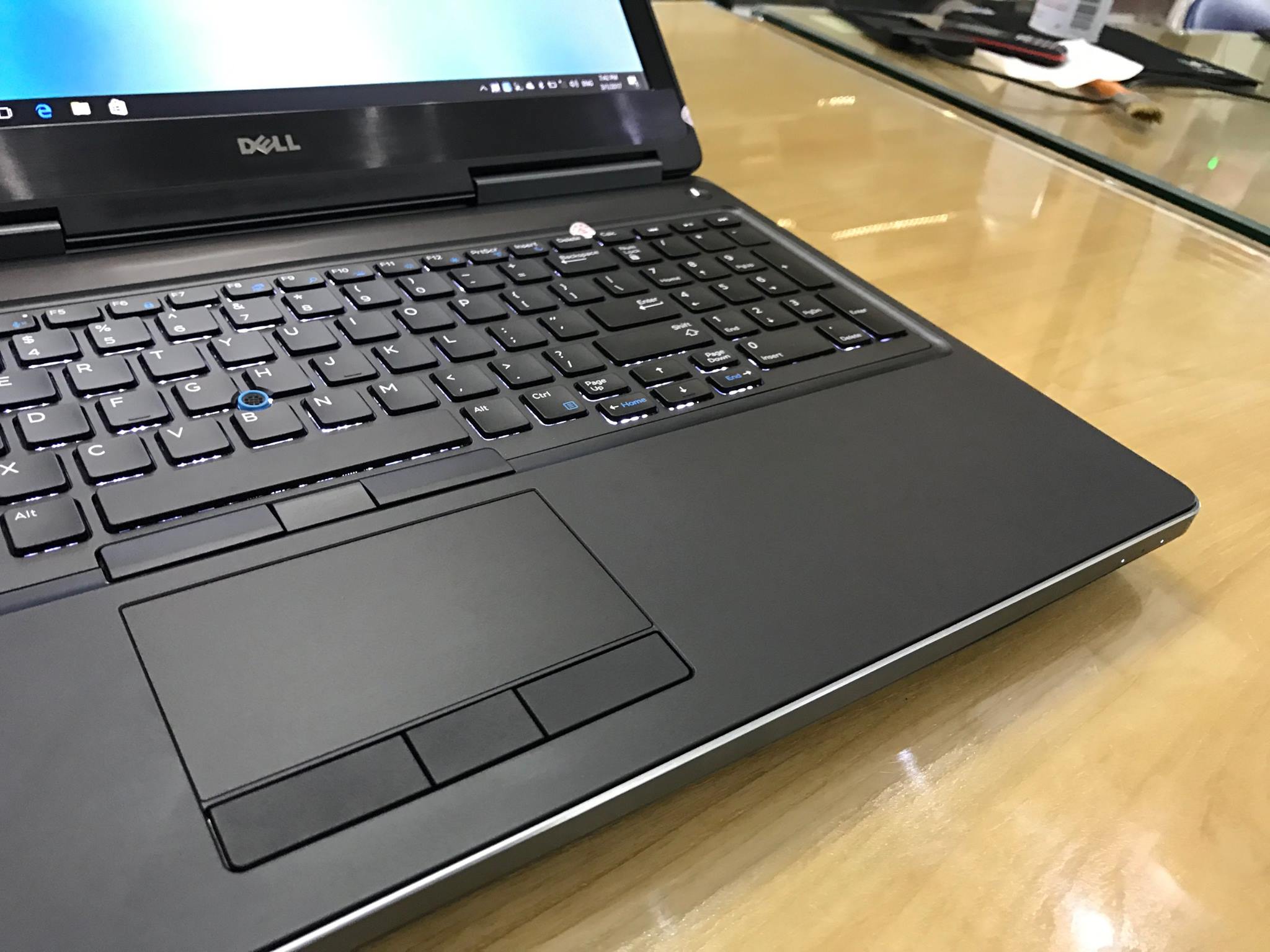 Laptop Dell Precision 7510-4.jpg